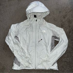 Women’s Northface rain jacket